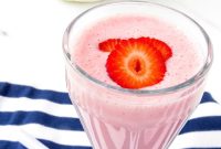 Creamy Homemade Strawberry Milkshake Recipe