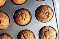 Apple Cinnamon Muffins with Oats and Maple Glaze