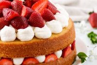 Vanilla Layer Cake with Strawberry Filling — Swedish Midsummer Cake
