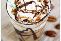 Turtle Iced Coffee Frappe: Creamy Chocolate Caramel Blend