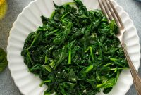 Garlic Sautéed Spinach Recipe — Quick Flavorful Side Dish