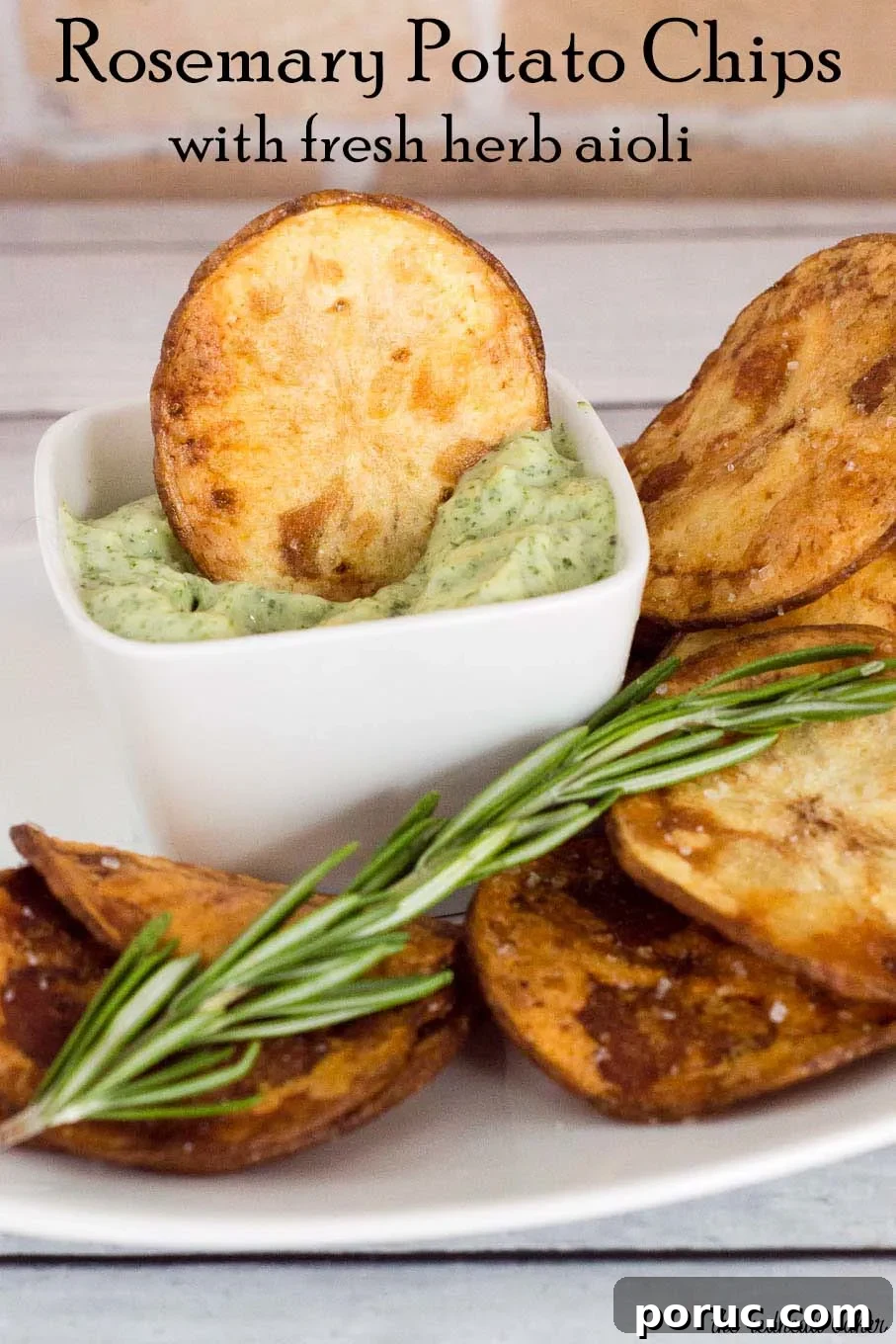 Crispy Rosemary Potato Chips with Garlic Herb Aioli Dip 4 Rosemary potato chips: you can't get this flavor in a bag of store-bought chips! Dunk these crispy chips in a dip of fresh herb aioli for even more flavor. #ProgressiveEats