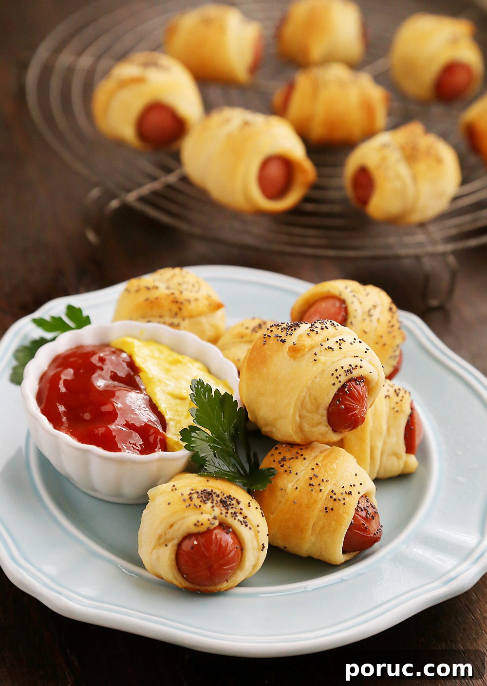 3-Ingredient Crescent Roll-Ups with Hot Dogs 2 3-Ingredient Crescent Hot Dog Rollups – fluffy, buttery appetizer bites perfect for parties and lunchboxes