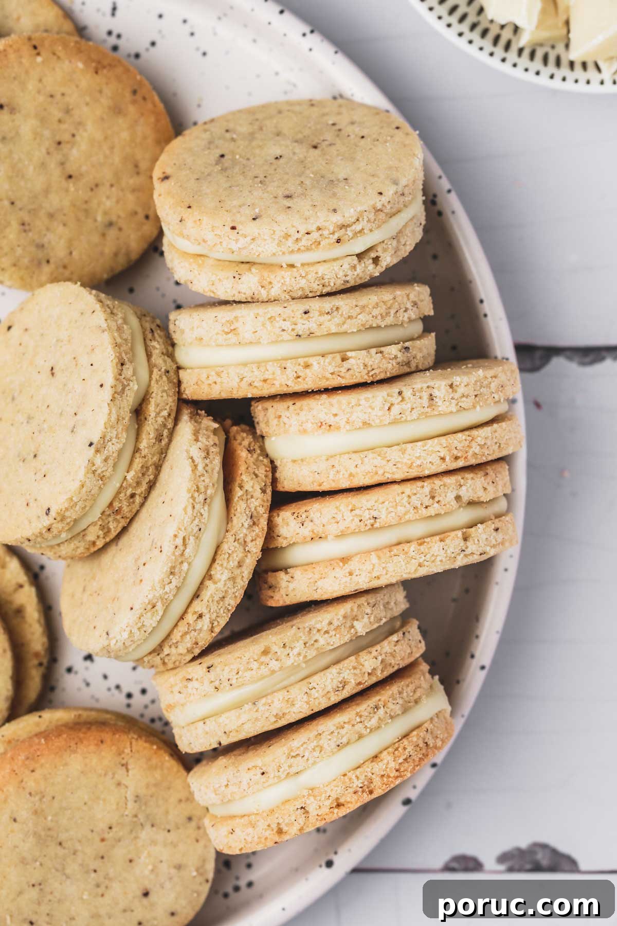 plate with white chocolate sandwich cookies