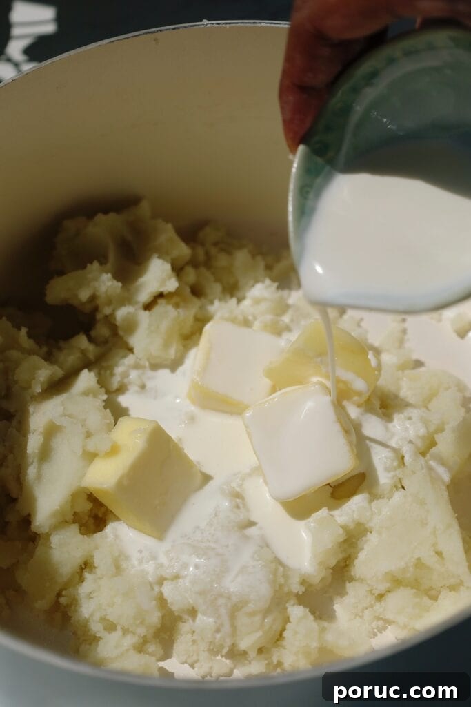 Creamy mashed potatoes step four.