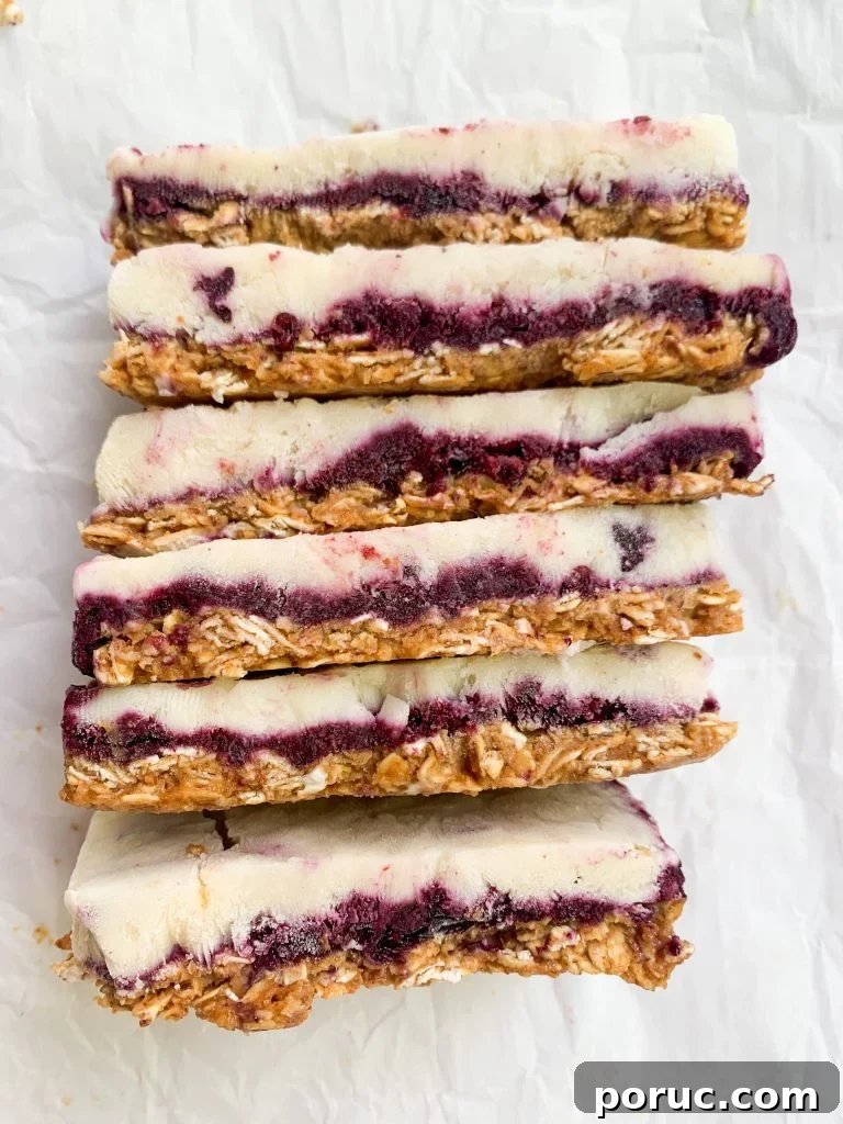 Granola and Berry Frozen Yogurt Bars for Summer Snacking 5 granola and berries frozen yogurt bars