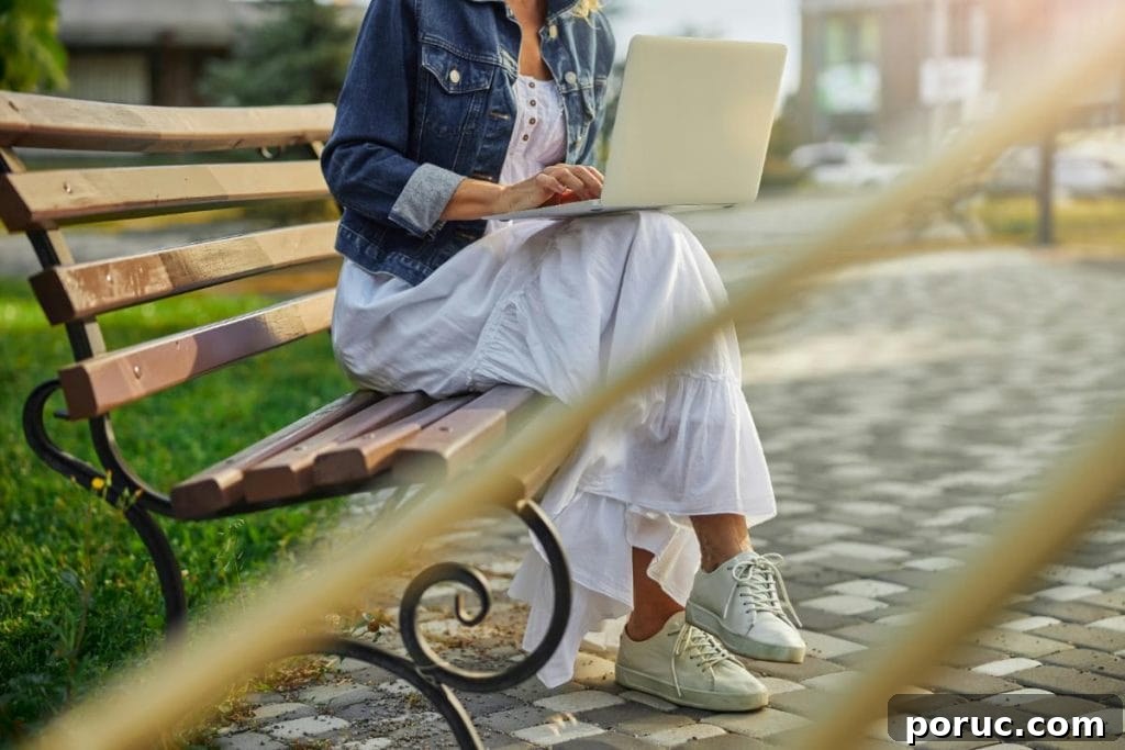 MBA for Busy Moms: 6 Practical Tips to Balance School and Family 4 woman outdoors using laptop