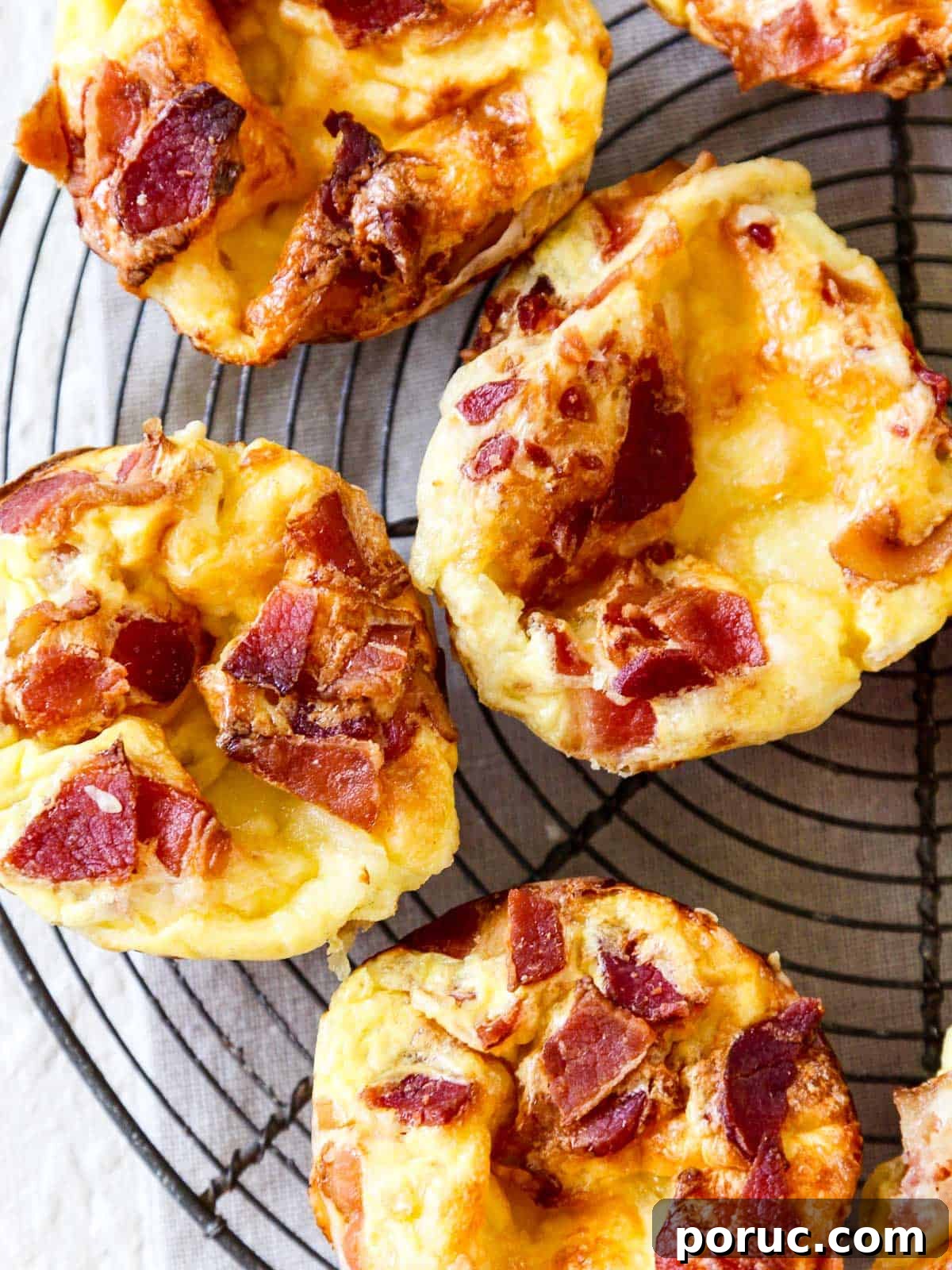 Bite-Sized Brie & Bacon Mini Quiches: Savory Party Appetizers 2 img 306 1 1