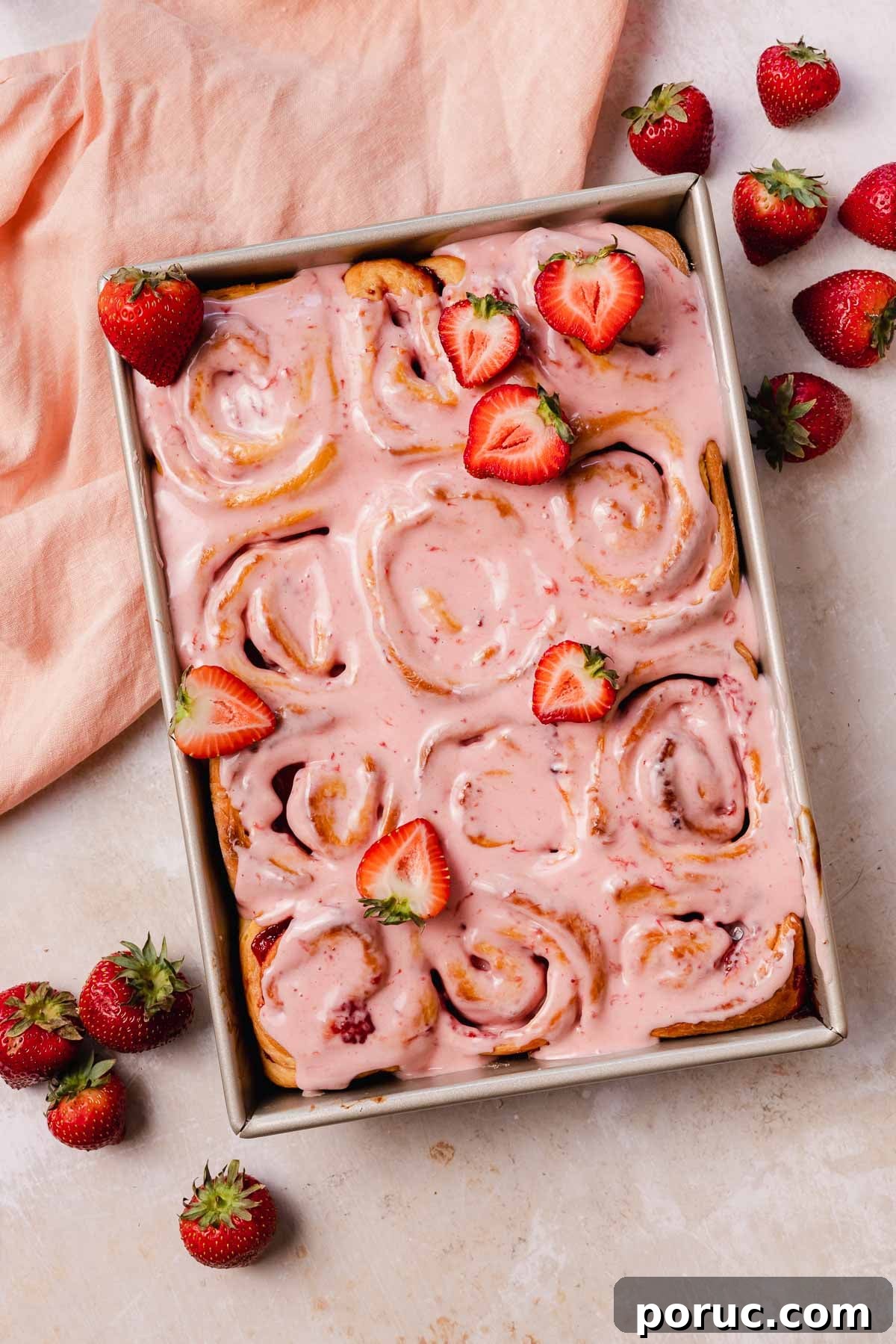 Strawberry Cinnamon Roll Recipe — Soft, Sweet, Homemade Treat 22 img 3397 21