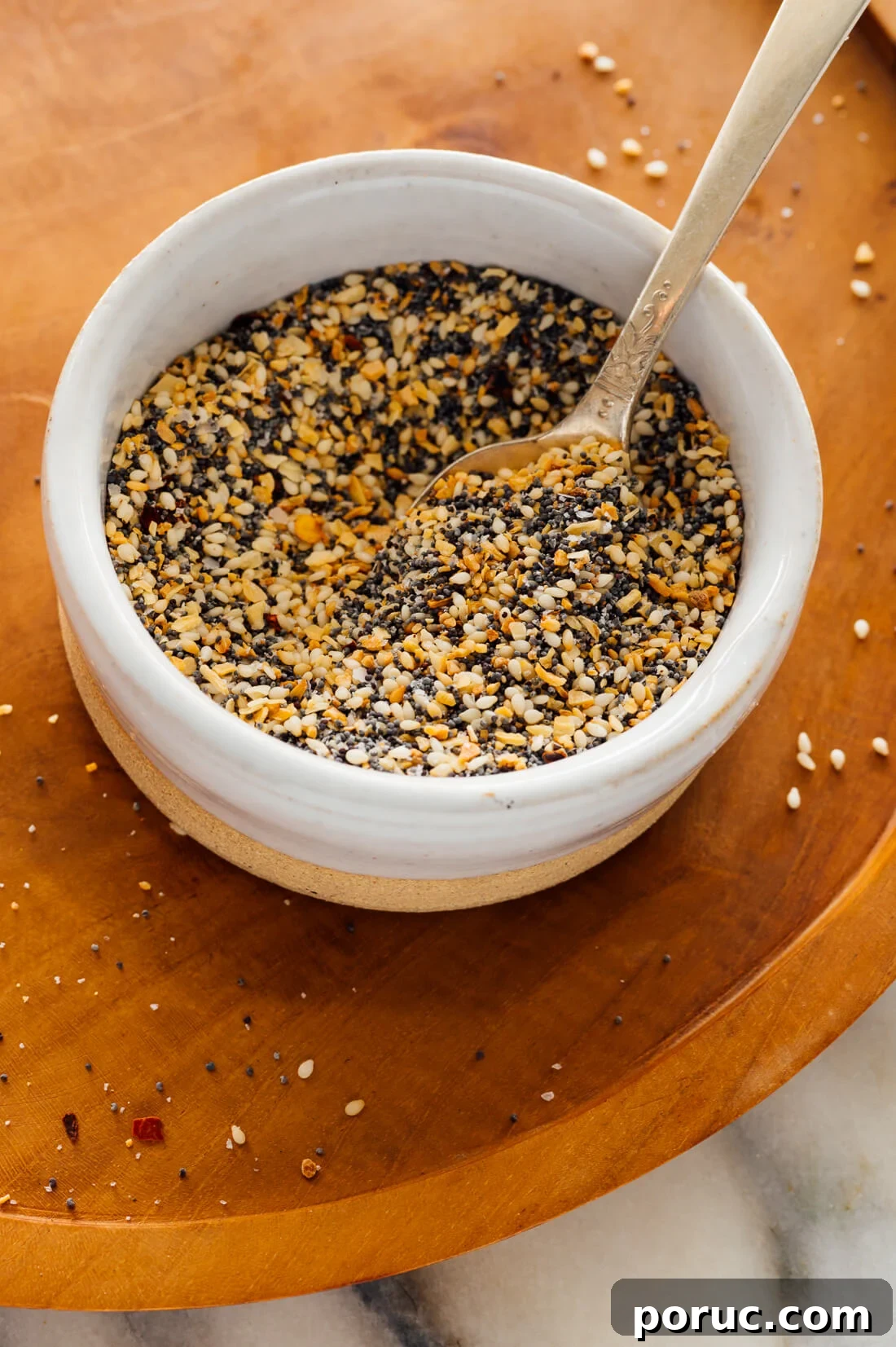 Everything Bagel Seasoning Recipe & Uses for Cooking and Snacks 5 best everything bagel seasoning recipe