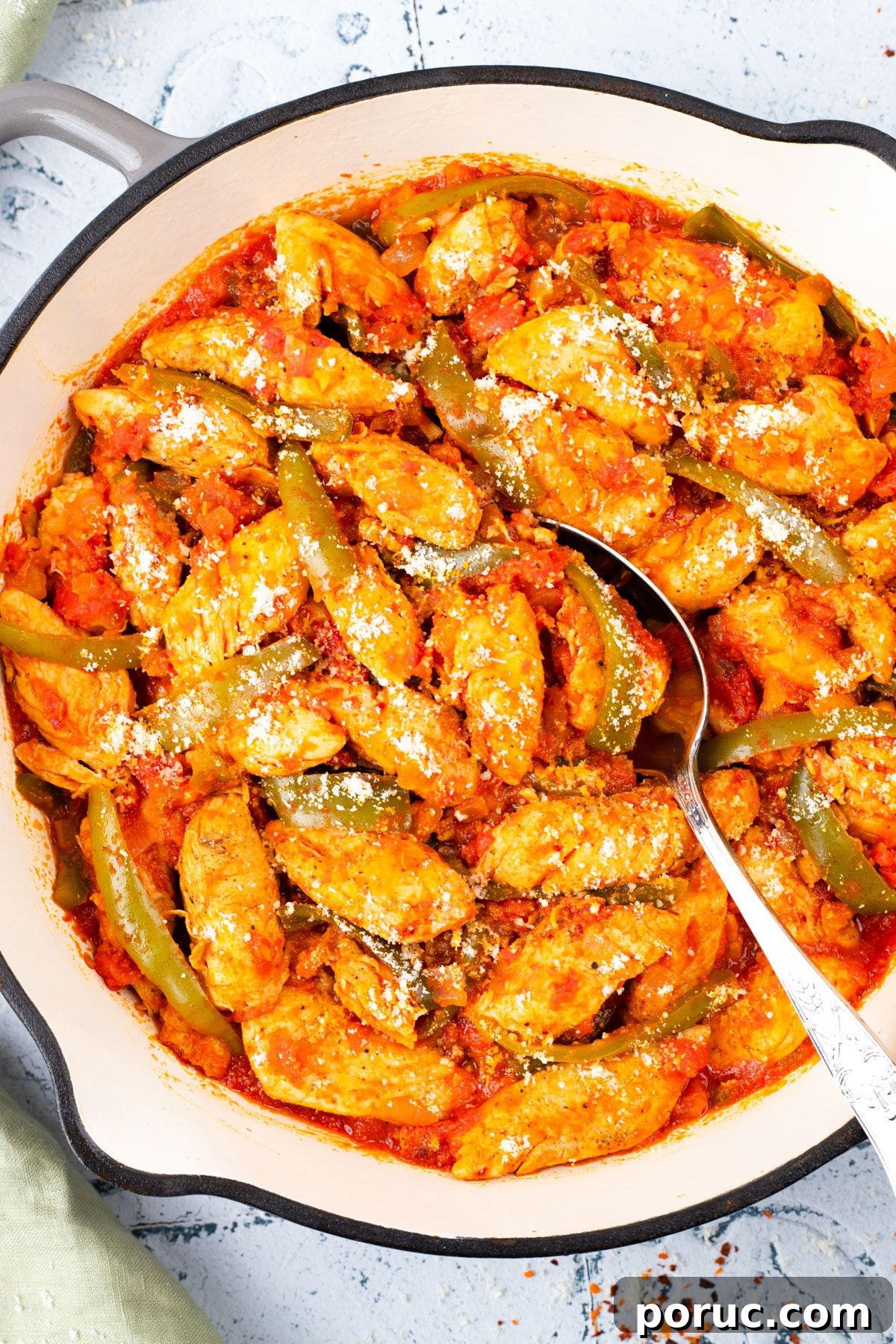 21 Comforting High-Protein Fall Recipes for Family Meals 11 Chili Chicken Stir Fry