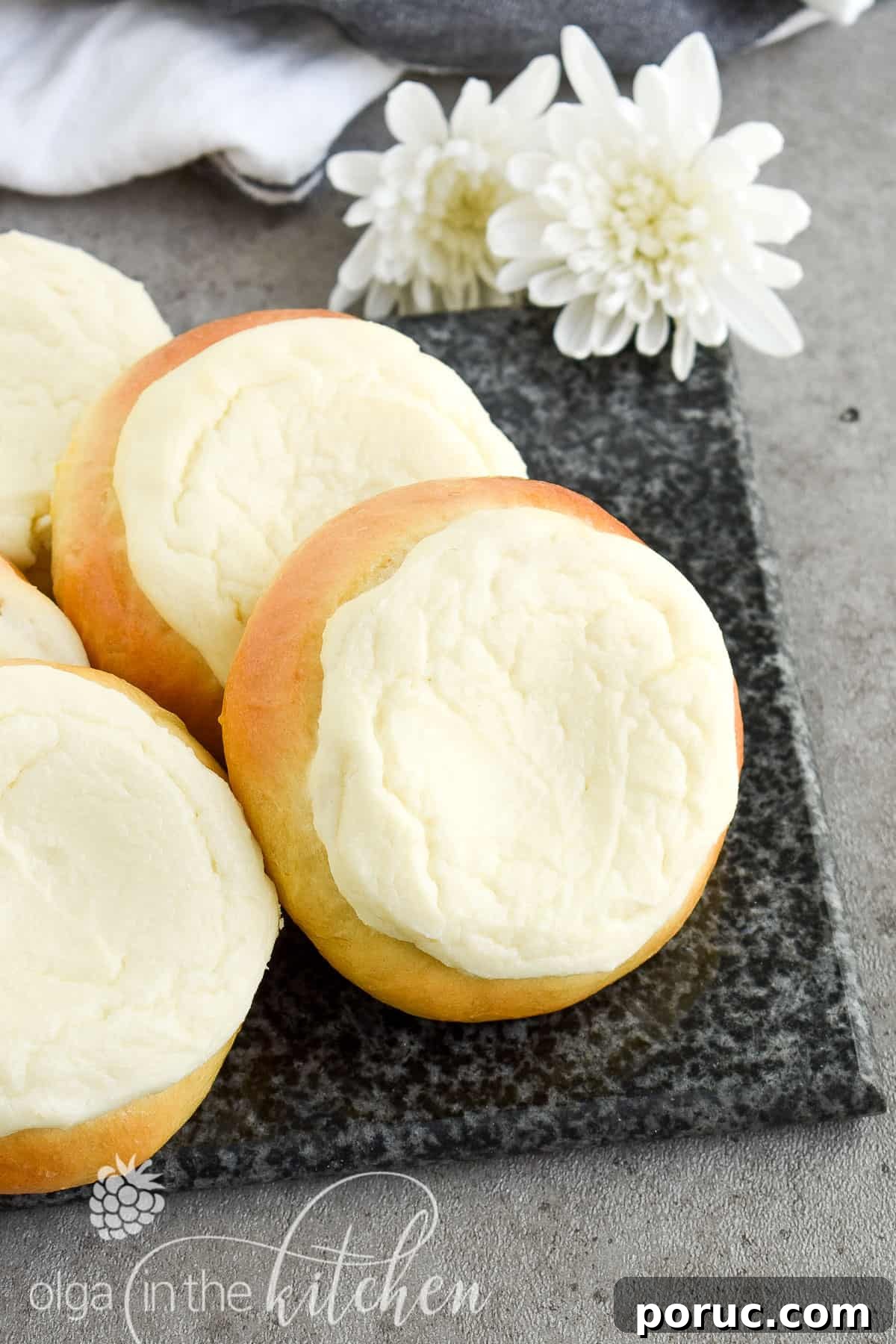 Vatrushka: Russian Sweet Cheese-Filled Buns Recipe 10 Sweet Cheese Filled Buns (Vatrushka Recipe): freezer-friendly, soft and fluffy sweet buns filled with smooth farmer’s cheese filling.