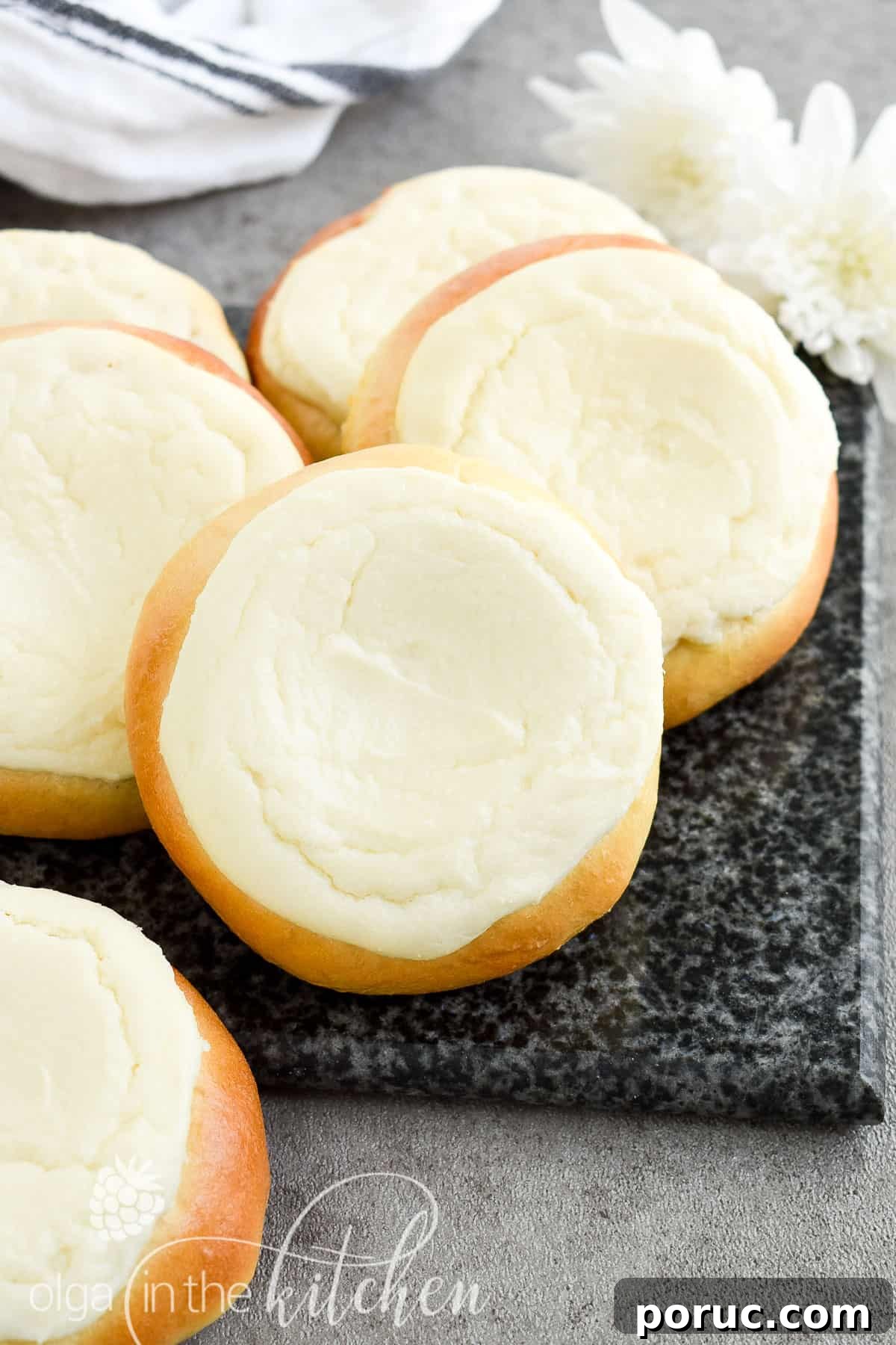 Vatrushka: Russian Sweet Cheese-Filled Buns Recipe 7 Sweet Cheese Filled Buns (Vatrushka Recipe): freezer-friendly, soft and fluffy sweet buns filled with smooth farmer’s cheese filling.