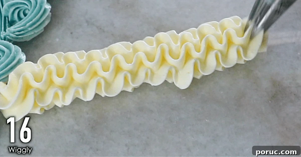 white buttercream piping: ruffle