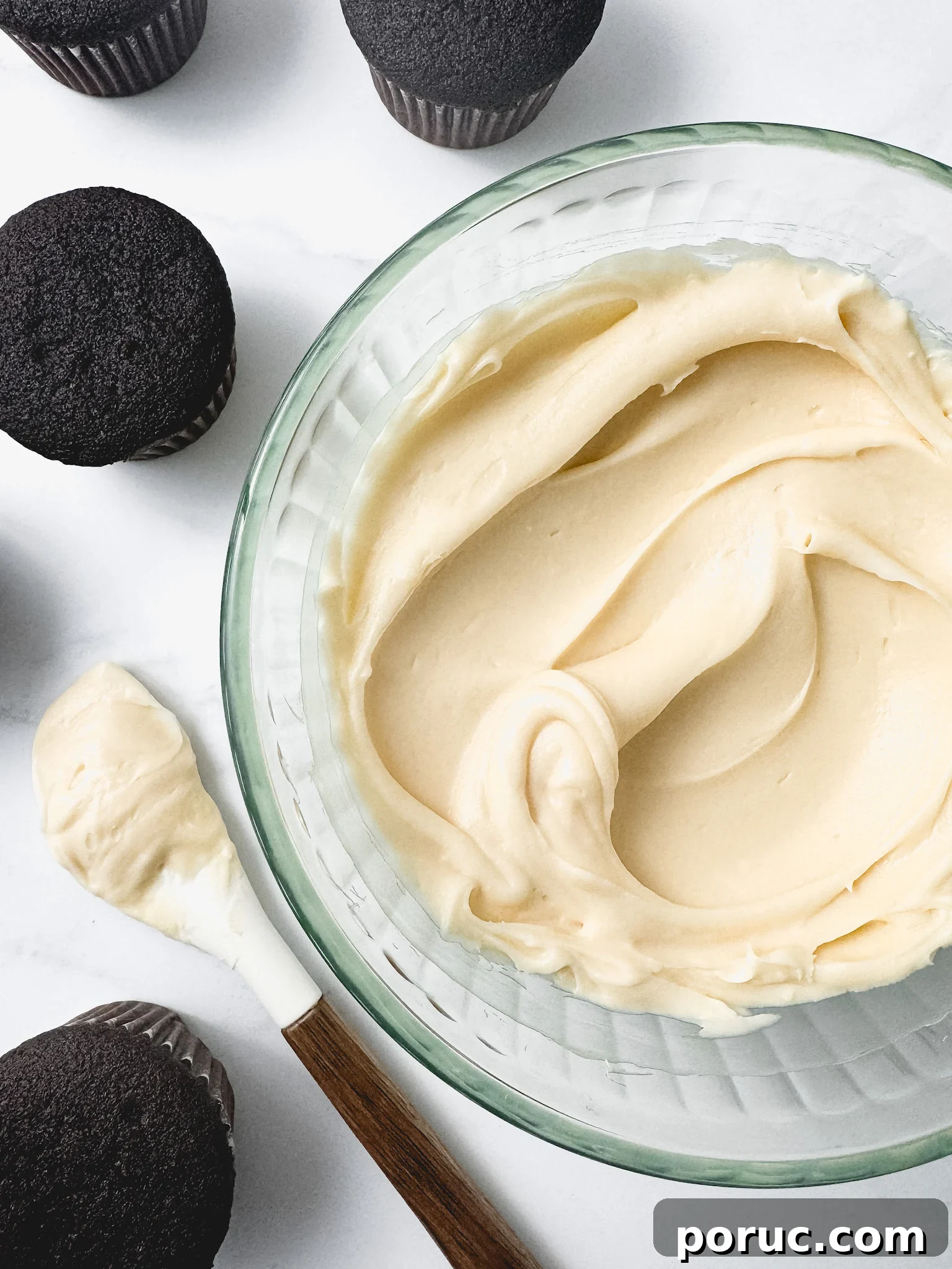 Silky Cream Cheese Frosting Recipe for Cakes and Cupcakes 5 img 83933 4